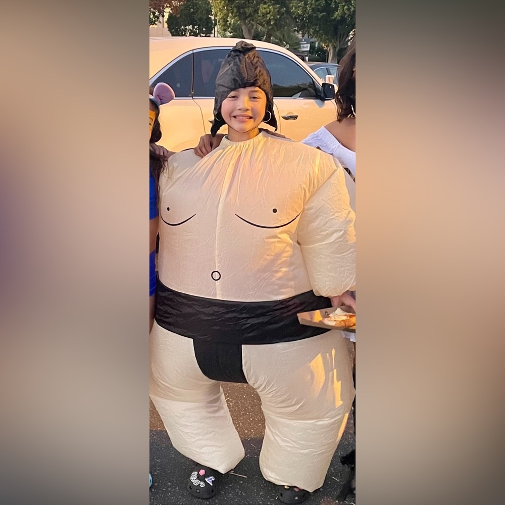 Inflatable Sumo Wrestler Costume! This is such a FUNNY Costume!